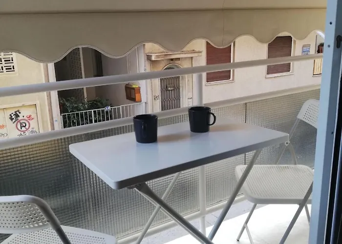 Leo Athens Apartment