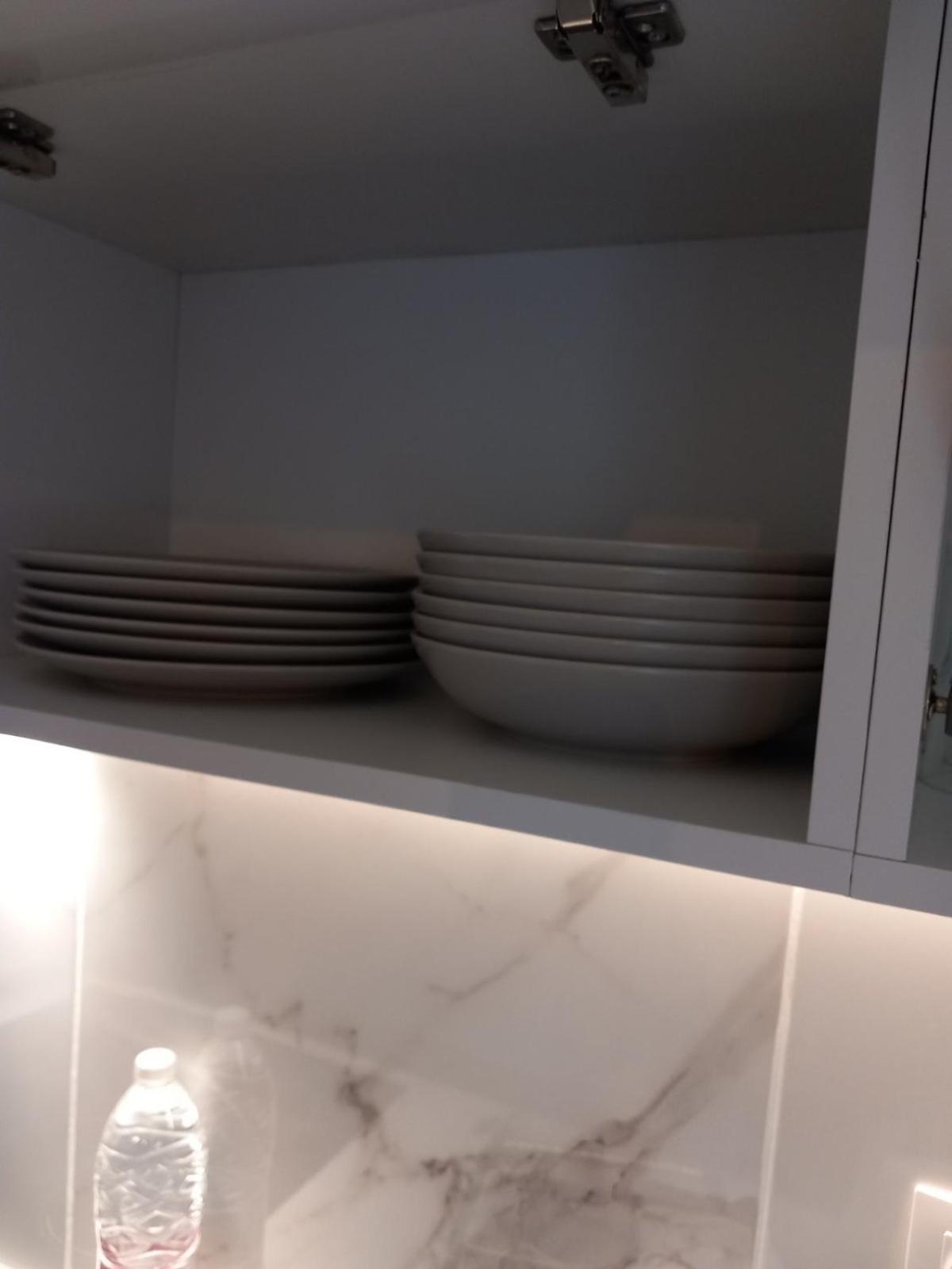 Leo Apartment